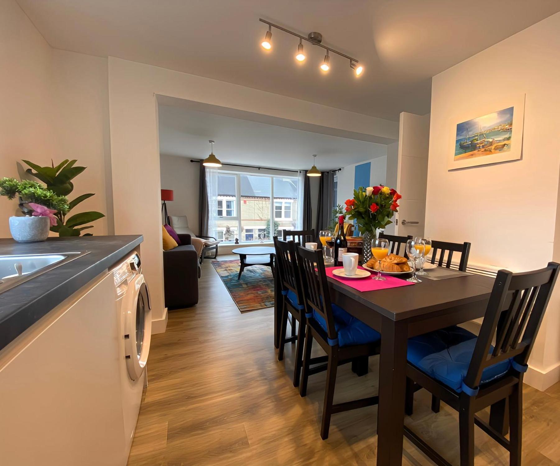 Cambridge Stays Riverside Apart Hotel With 2Br Flats At The City Centre-Parking-Balcony Eksteriør billede